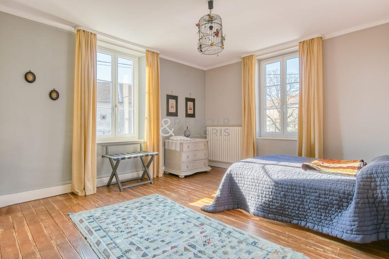 Mas - 432 m² - 8 pièces