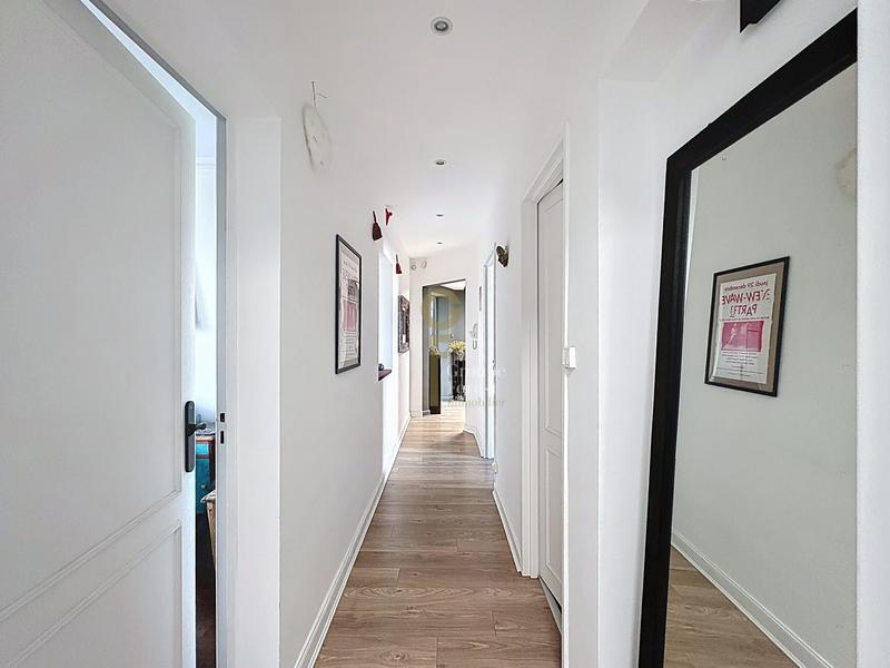 Appartement - 111 m² - 4 pièces