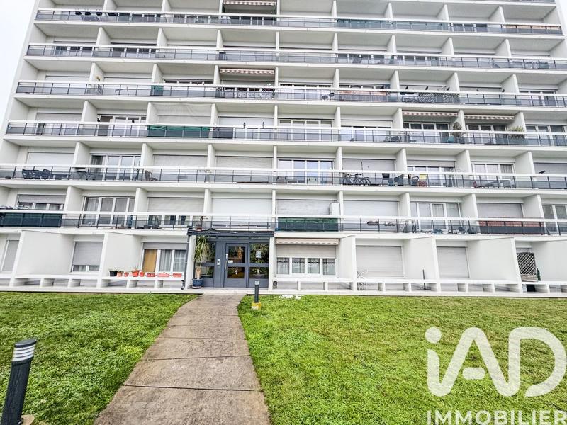 Studio - 25 m² - 1 pièce