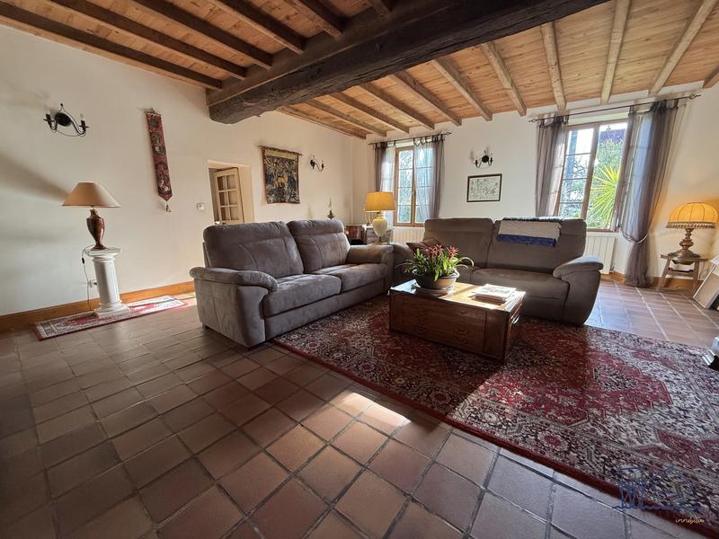 Maison ancienne - 225 m² - 8 pièces