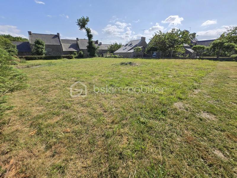 Terrain - 700 m²