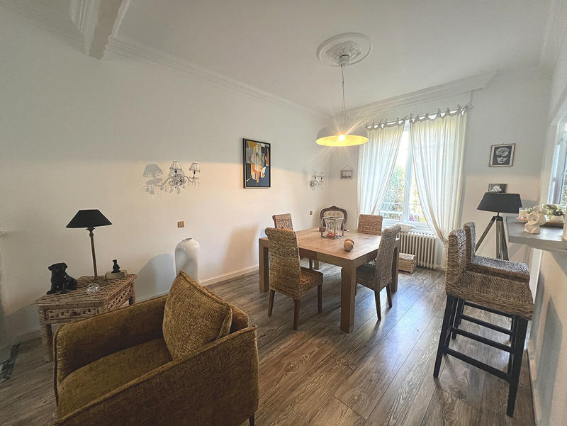 Maison - 121 m² - 5 pièces