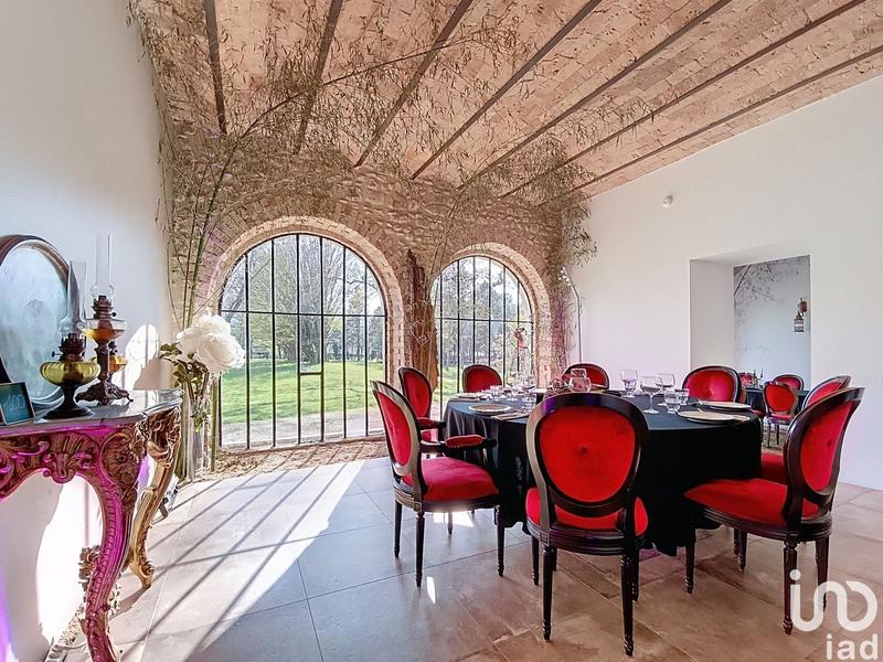 Local commercial - 2 100 m²