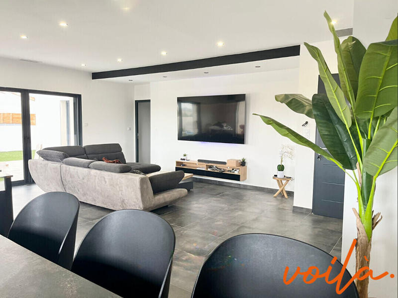 Maison - 110 m² - 4 pièces