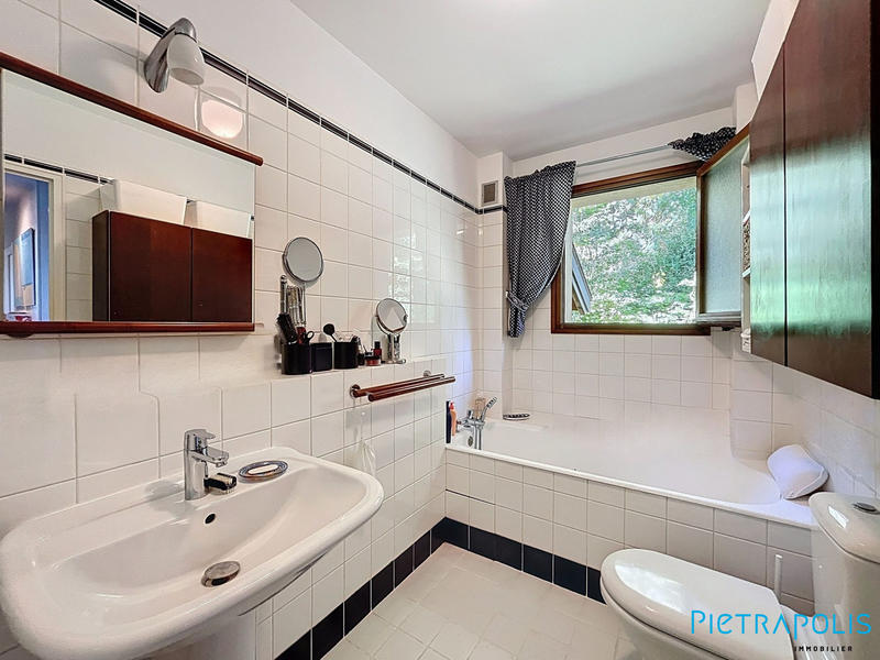 Maison - 139 m² - 6 pièces