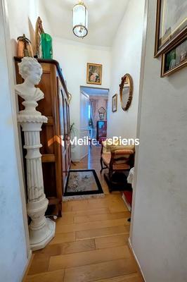 Appartement bourgeois - 81 m² - 3 pièces