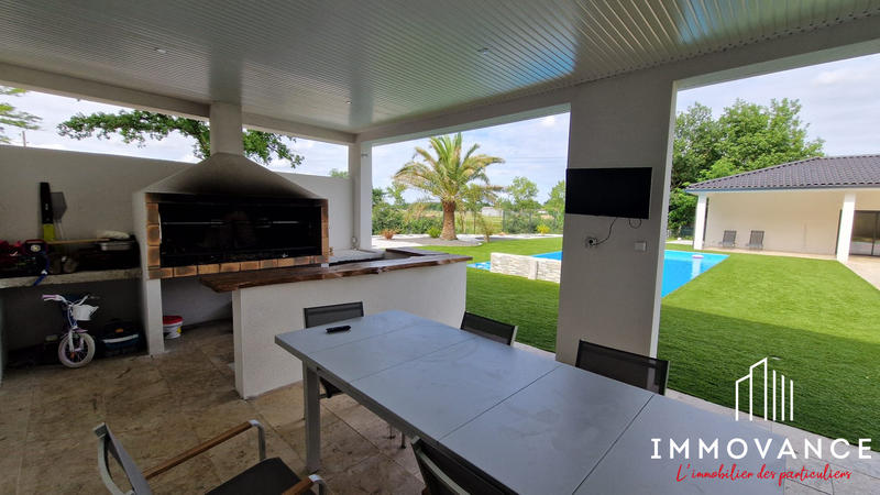 Maison - 171 m² - 7 pièces