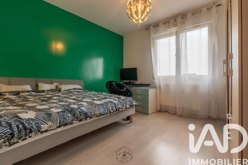 Maison - 96 m² - 5 pièces