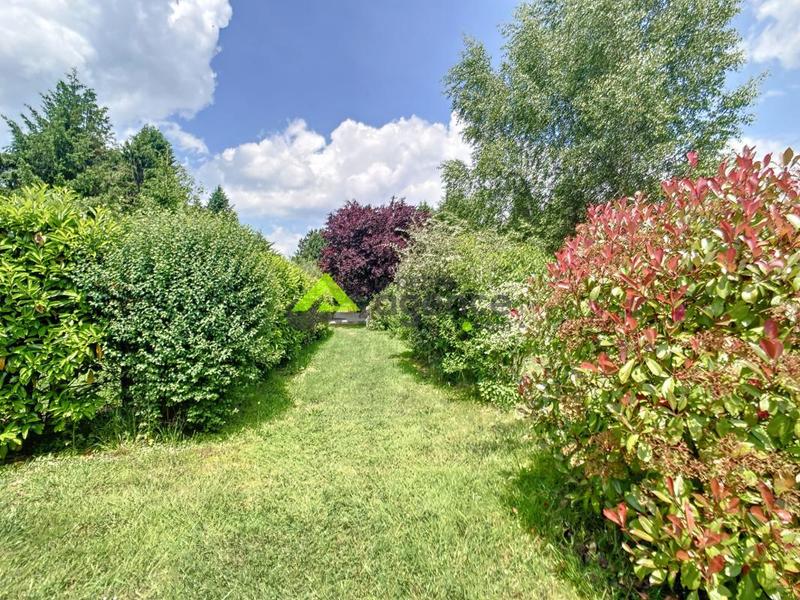 Propriété - 180 m² - 15 pièces