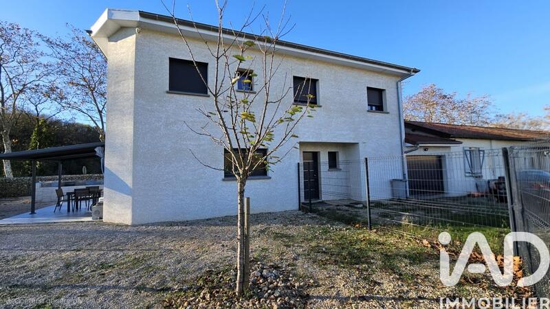 Maison - 113 m² - 6 pièces