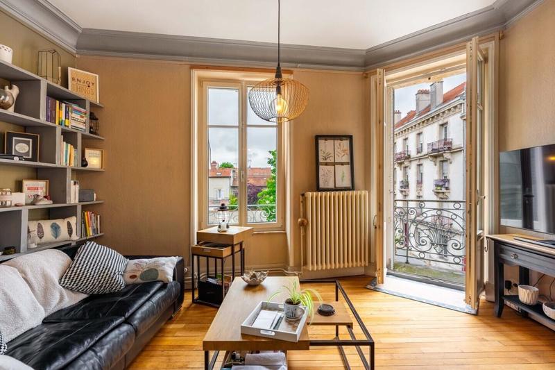 Appartement - 77 m² - 3 pièces