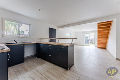 Maison - 134 m² - 6 pièces