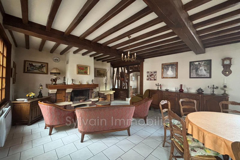 Propriété - 206 m² - 8 pièces