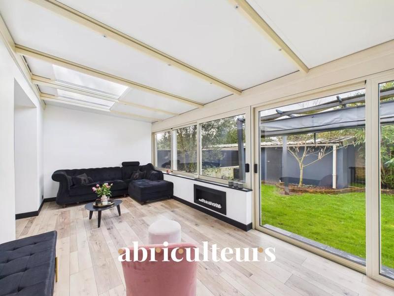 Maison - 110 m² - 7 pièces