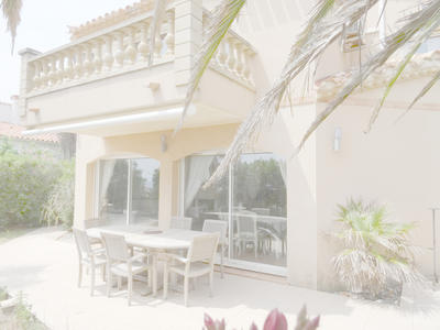 Villa - 160 m² - 6 pièces