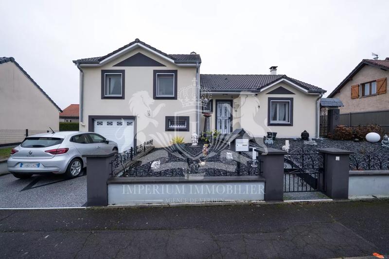 Maison - 143 m² - 7 pièces