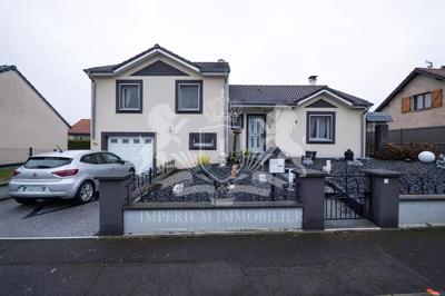 Maison - 143 m² - 7 pièces