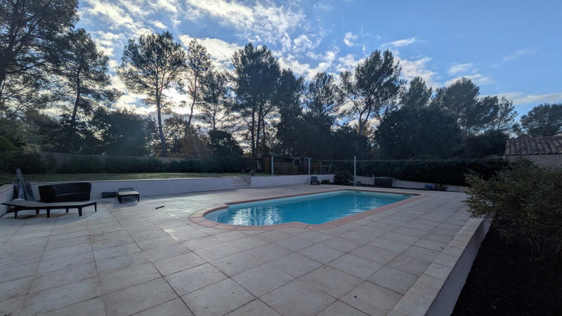 Villa - 99 m² - 4 pièces