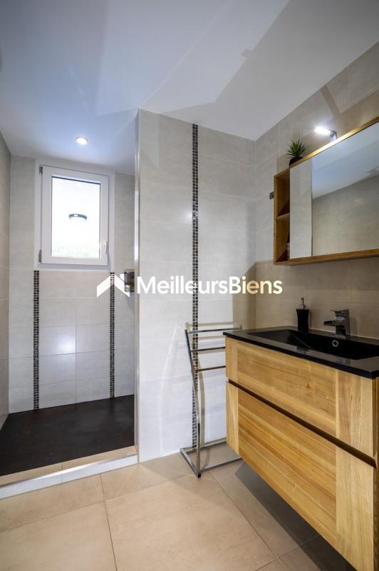 Villa - 188 m² - 8 pièces