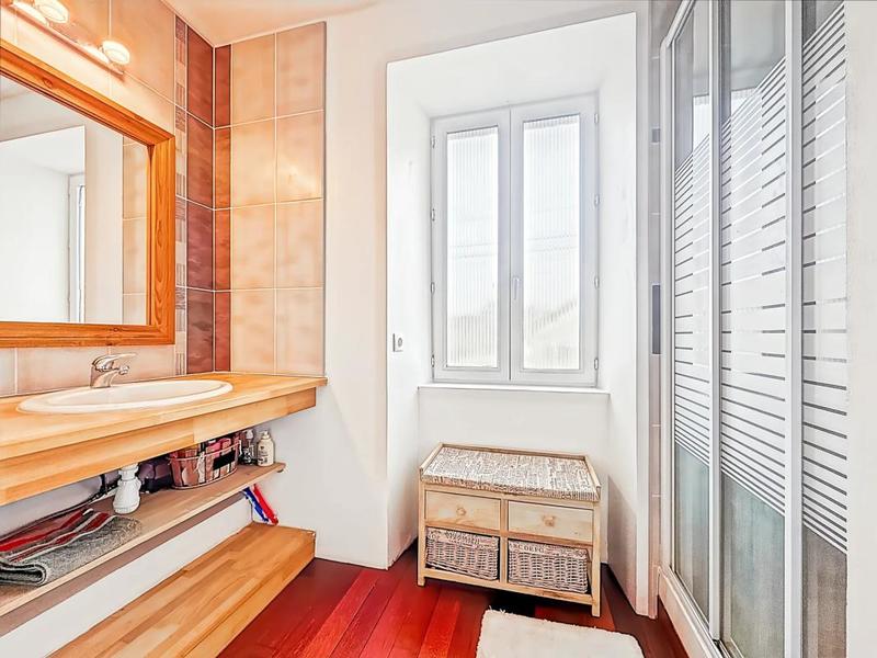 Maison en pierre - 140 m² - 5 pièces