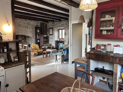 Maison - 84 m² - 5 pièces