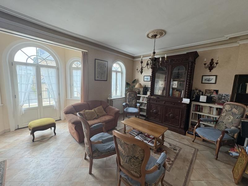 Maison - 149 m² - 7 pièces