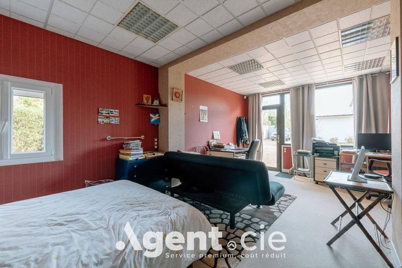 Maison - 184 m² - 7 pièces