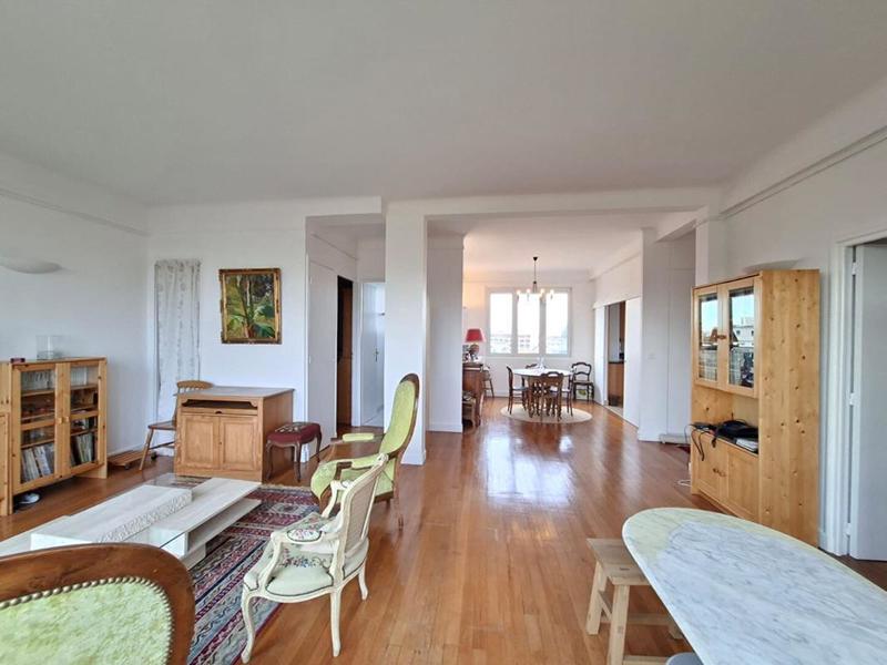 Appartement - 117 m² - 6 pièces