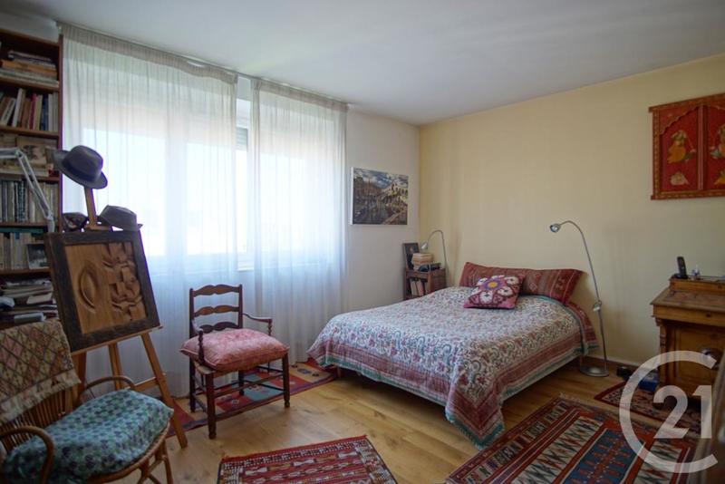 Appartement - 94 m² - 4 pièces