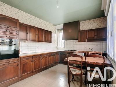 Maison - 168 m² - 7 pièces