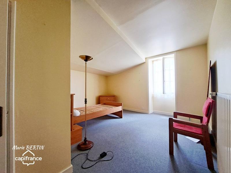 Propriété - 426 m² - 11 pièces