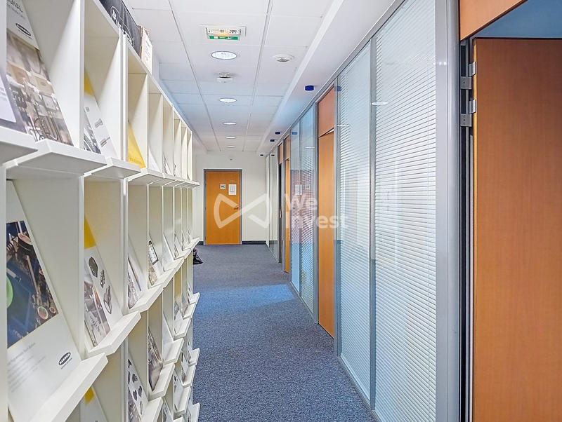 Bureau - 176 m²