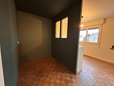 Studio - 28 m² - 1 pièce