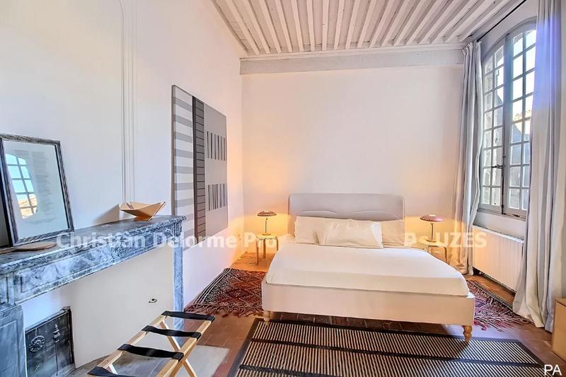 Hôtel particulier - 320 m² - 10 pièces