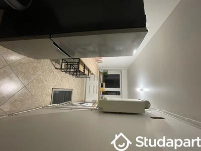 Chambre - 9 m² - 1 pièce