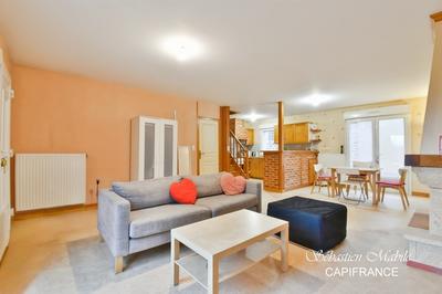 Maison - 102 m² - 5 pièces