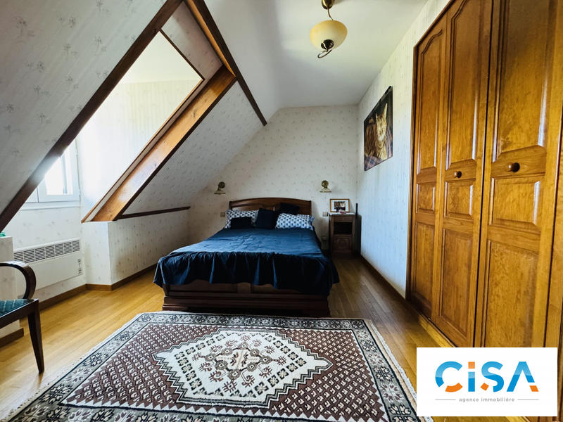 Maison traditionnelle - 156 m² - 6 pièces