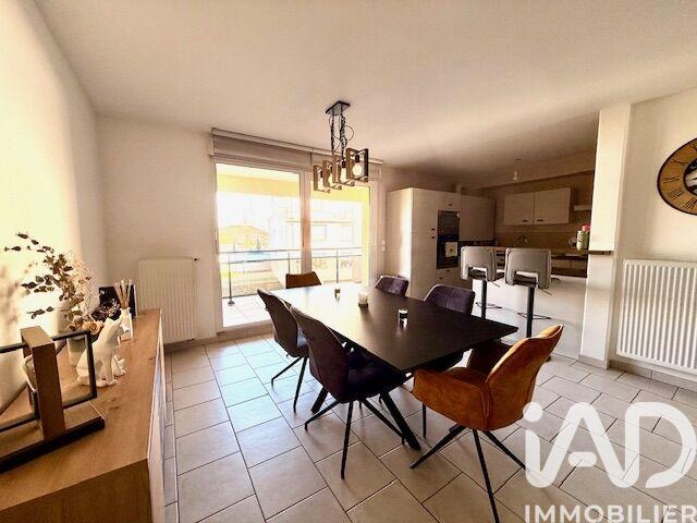 Appartement - 81 m² - 3 pièces