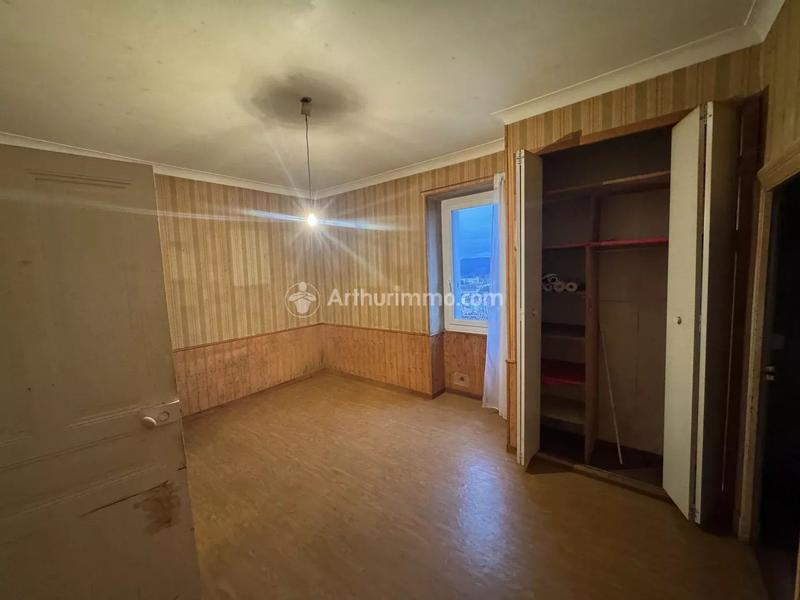 Maison - 85 m² - 6 pièces