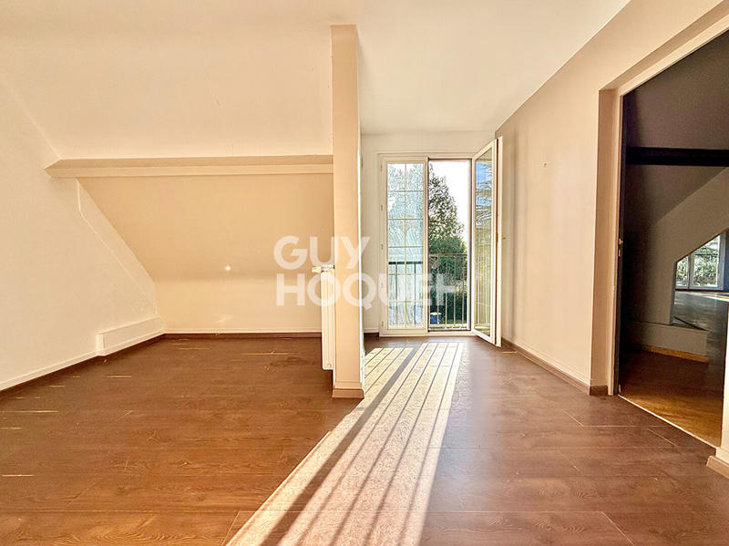 Maison - 213 m² - 8 pièces