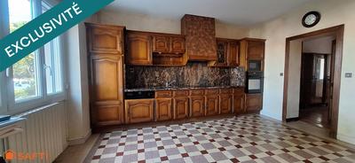 Maison - 156 m² - 8 pièces