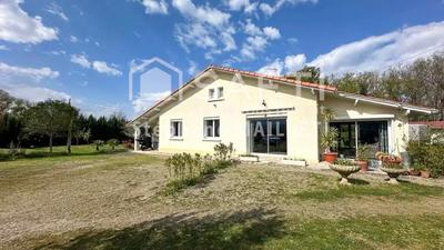 Maison - 108 m² - 4 pièces