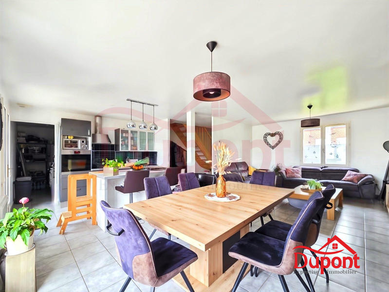 Maison - 101 m² - 7 pièces