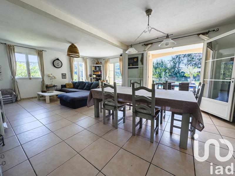 Maison - 142 m² - 5 pièces