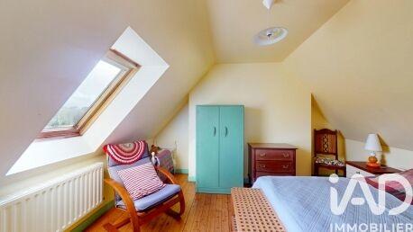 Maison - 180 m² - 11 pièces