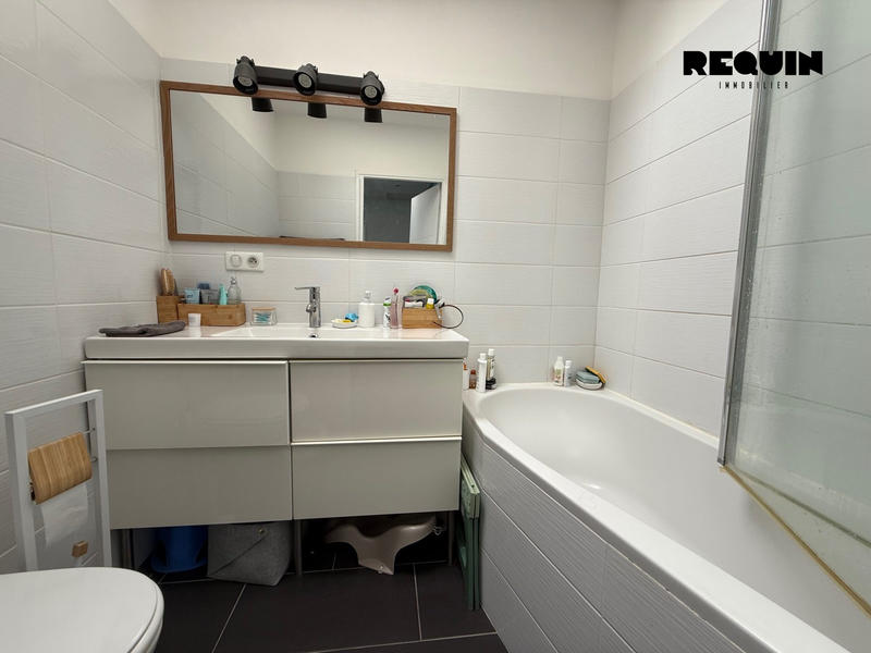 Maison - 102 m² - 6 pièces