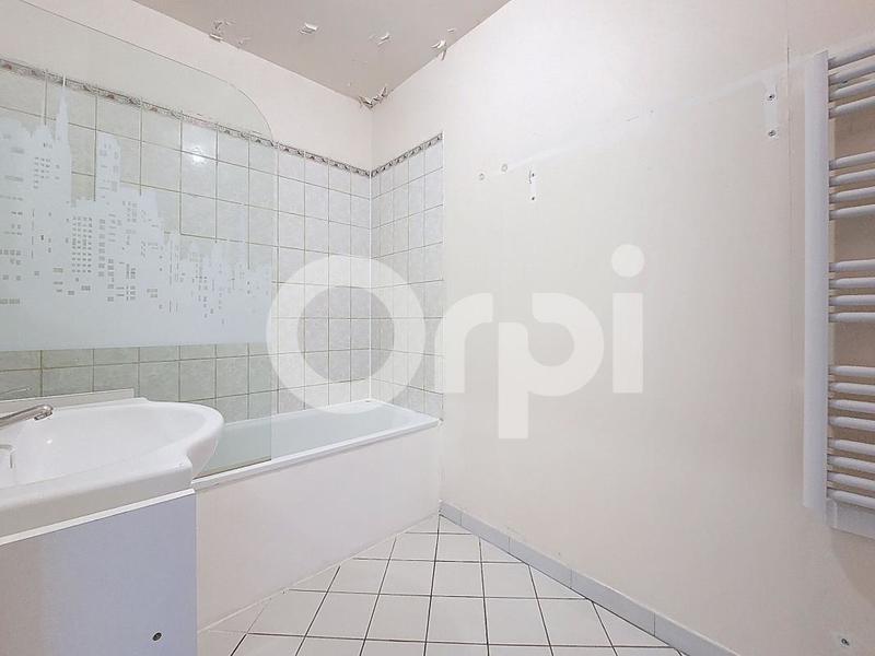 Appartement - 65 m² - 4 pièces