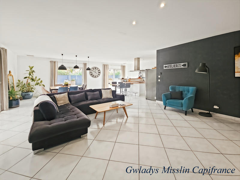 Bureau - 441 m² - 9 pièces