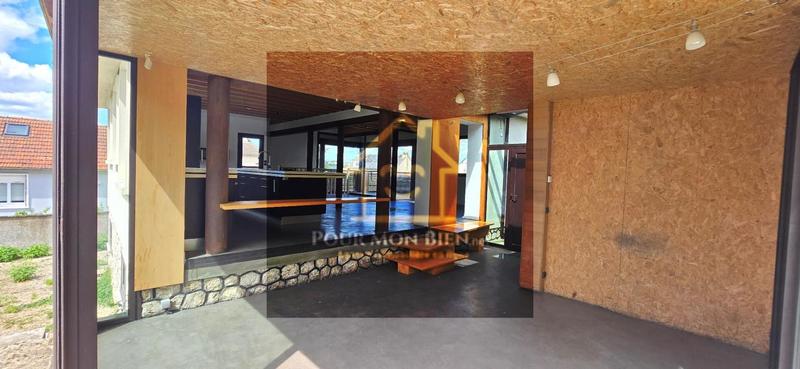 Maison - 163 m² - 7 pièces