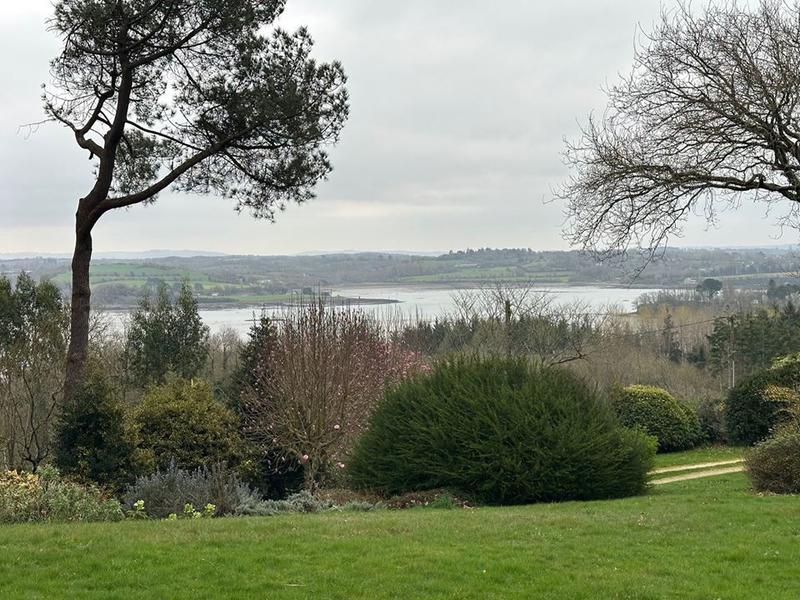 Propriété - 170 m² - 5 pièces